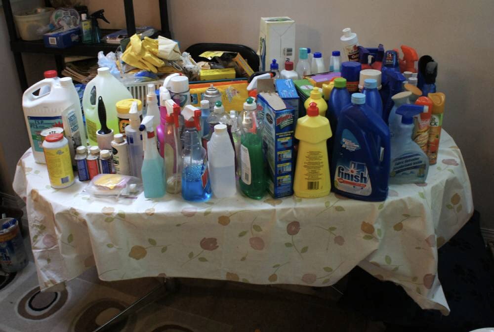 decluttering cleaning supplies